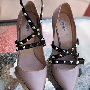 Valentino Garvani Rockstud Studwrap Heels Pumps